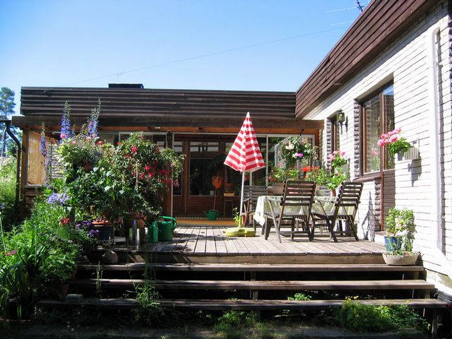vÃ¥rt hus uteplatsen.jpg